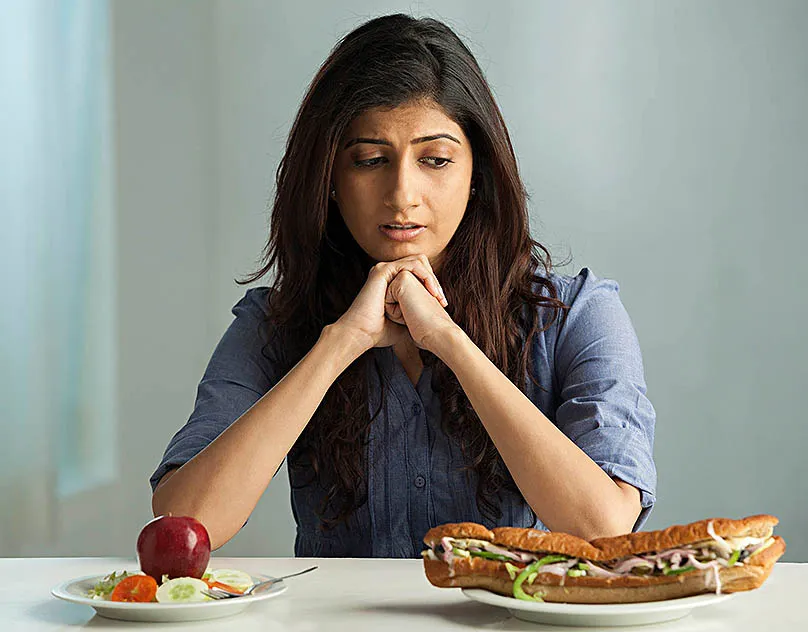 Stress eating vs hunger signals